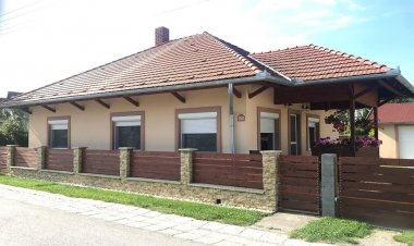 Linda Vendégház Balatonmáriafürdő