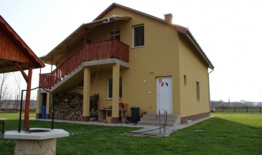 SZIRom Vendégház Vámospércs