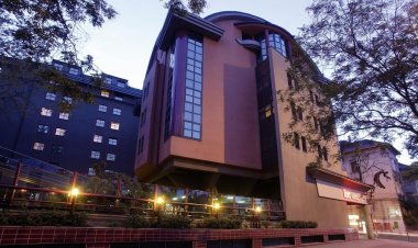 Ibis Budapest Heroes Square