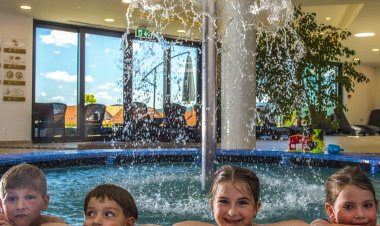 Castellum Hotel Hollókő