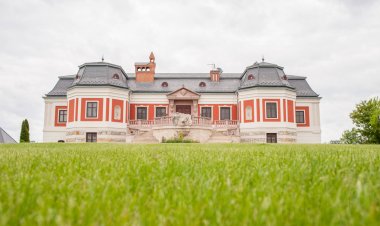 Vörös Kastély Kastélyszálló Kunbaracs