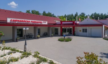 Csipkerózsa Parkhotel Csólyospálos
