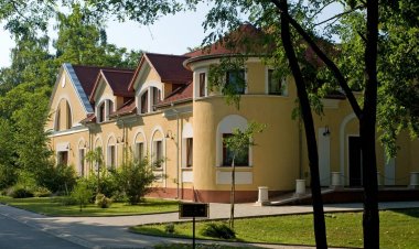 Geréby Kúria Hotel és Lovasudvar Lajosmizse