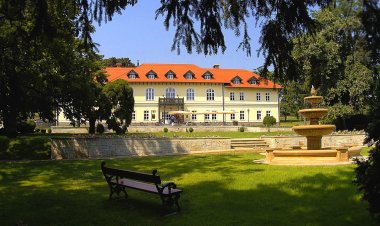 Gróf Degenfeld Kastélyszálló Tarcal