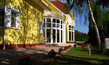 Penta Lux Hotel és Apartman Tata