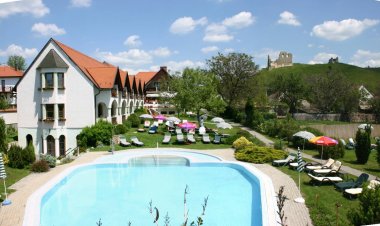 Hasik Hotel Döbrönte