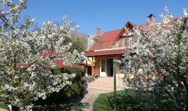 Iluska Apartman Alsóörs