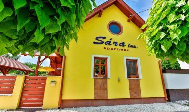 Sára-Lux Apartman Sarród-Nyárliget