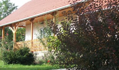 Fecskefészek Apartmanház Buják