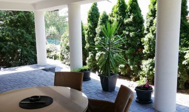 ZeZoArt Apartman Alsóörs