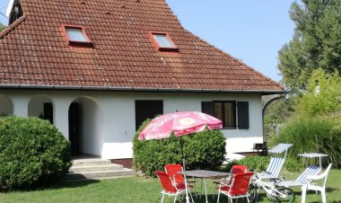 Pelikán Apartman Balatonberény