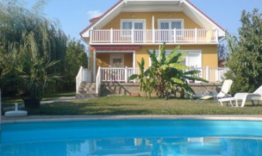 Aqua Apartmanház Gyenesdiás