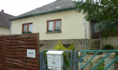 Hársfa Apartman Tamási