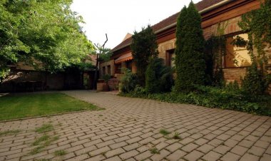 Part Apartman Gyula