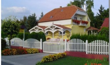 Dencs Apartmanház Gyenesdiás