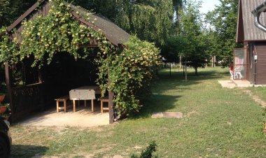 Bibi Apartmanház Balatonboglár