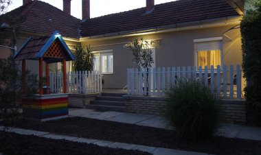 Szín-Ház Apartman Gyula