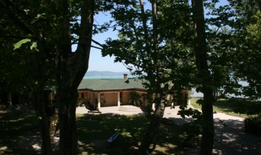 Fehérló Apartman Balatonboglár