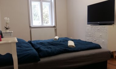 Váralja Apartman Tata