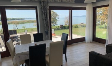Golden Bridge Apartments Balatonboglár
