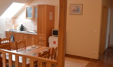 Véndiófa szálláshely Osli