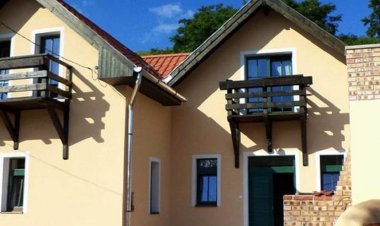 Borissza Apartmanház Ostoros