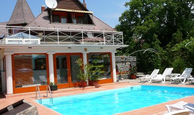 Zöld Sziget Apartmanház Gyenesdiás