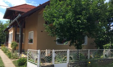 Ica Vendégház Balatonboglár