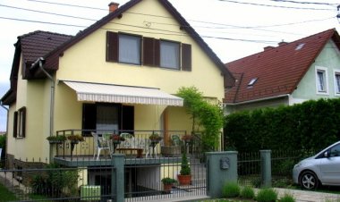 FaDóra Apartmanház Tihany