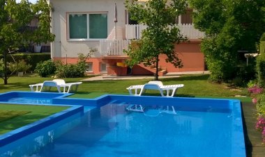 Nánai Medencés Apartman Balatonlelle