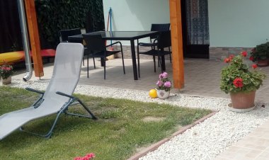 Napsugár Apartmanház Balatonlelle