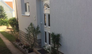 Eszter Apartman Paloznak