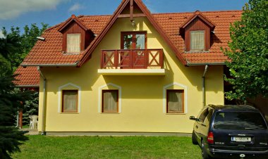 Héder Apartmanház Vonyarcvashegy
