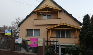 Tiffany Apartman Jenő