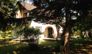 Endretro Aranypart Apartmanház Siófok