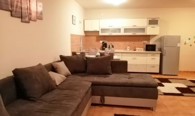 Reza Apartman Cserkeszőlő