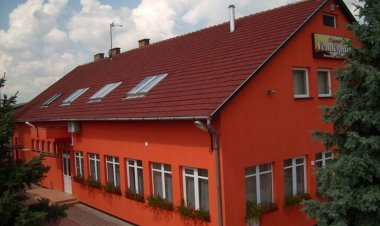 Napsugár Vendégház és Rendezvényház Kisszállás