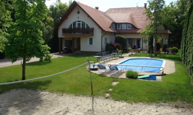 Künszler Apartmanház Zamárdi