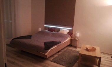 Petőfi Apartman Komló