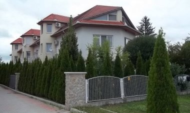 Pávai Apartmanház Hajdúszoboszló