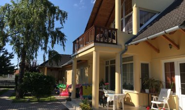 Tamás Marika Apartmanház Balatonboglár