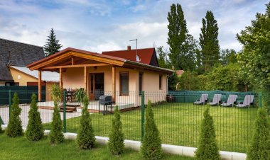 Hullám Nyaralóház Balatonmáriafürdő