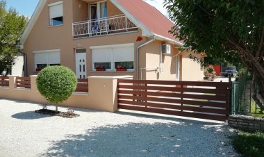 Zseli Apartmanház Siófok