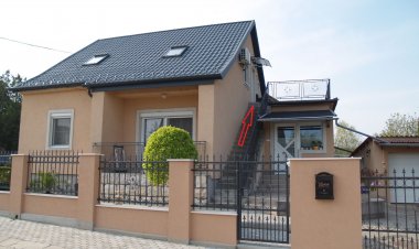 Júlia Apartman Balatonfűzfő