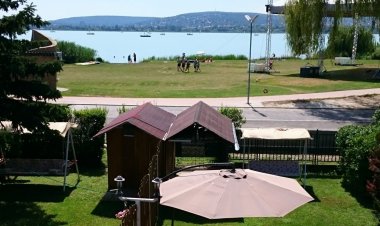 Parti Sétány Apartman Balatonfűzfő