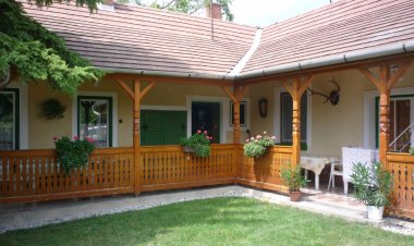 Tulipánosház Balatonfűzfő