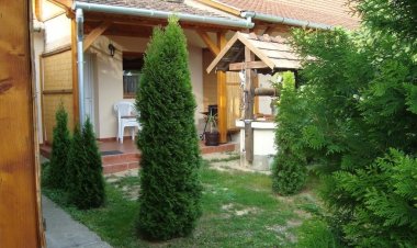 Adica Apartman Kehidakustány