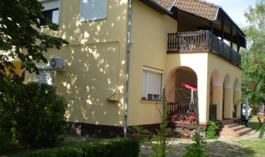 Tieff Apartmann Zamárdi