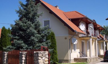 Ágnes Apartman Kehidakustány
