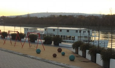 Bird Rendezvény- és Szállodahajó Budapest
